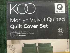 Koo Marilyn Velvet quilt cover set size Q - 2