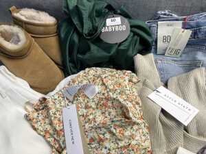 Group of Women's clothing size XS - 3