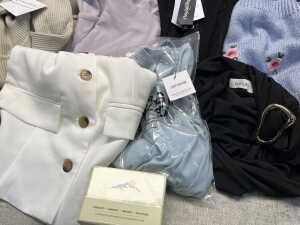 Group of Women's clothing size XS - 5