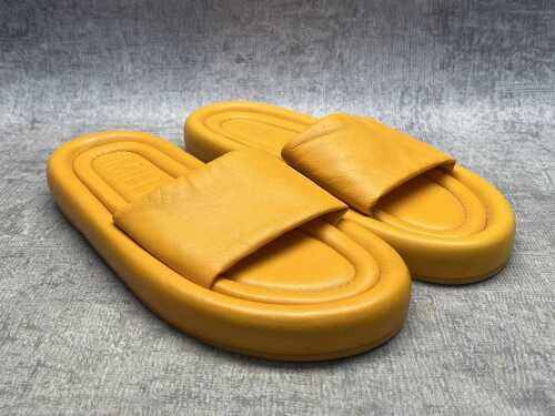 Mango x Simon Miller slides size EU 38