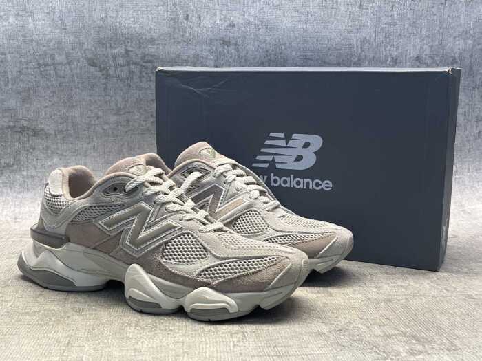 New Balance 9060 size US 6.5