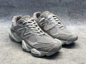 New Balance 9060 size US 6.5 - 3