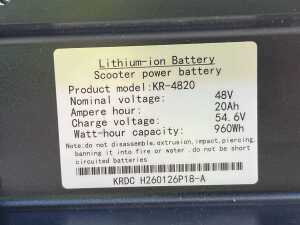 Two lithium-ion batteries & keys - 3