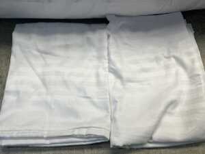 Two Elegante pillows & cases - 3