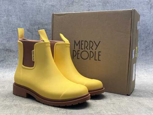 Merry People Bobbi Boot size EU 38