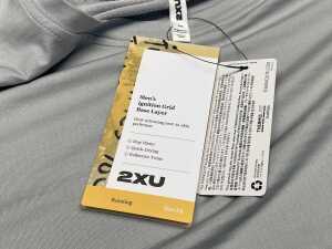 Three pieces of 2XU Men's activewear size M - 3