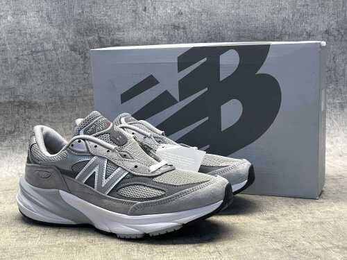 New Balance 990 v6 size US 7 Men's