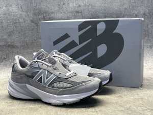 New Balance 990 v6 size US 7 Men's