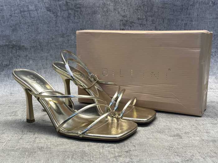 Billini Sylvia Wide Fit heel size 9