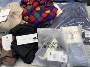 Group of Women's clothing size L - 5
