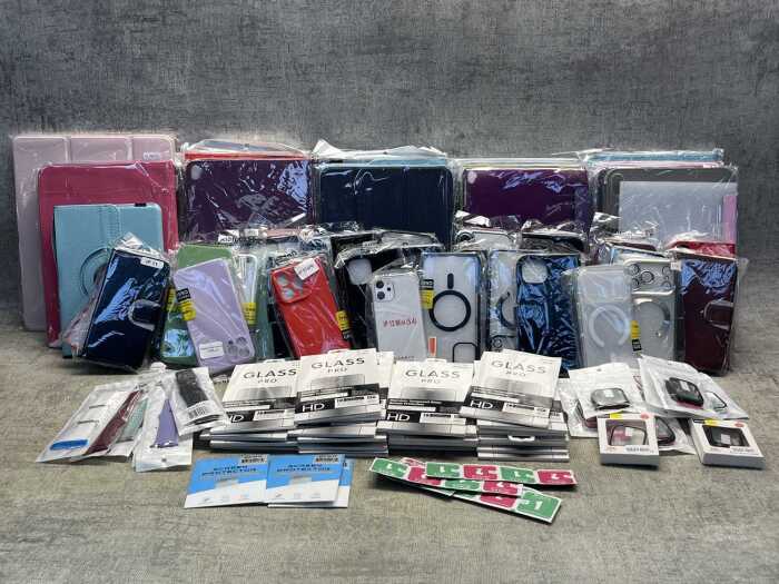 Group of phone & tablet accessories