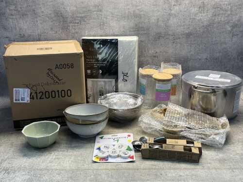 Group of homewares