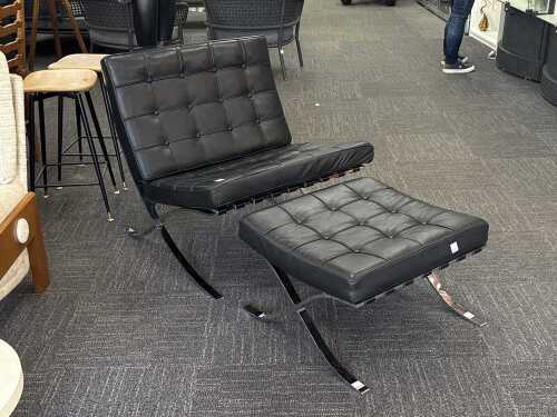 Barcelona chair with ottoman