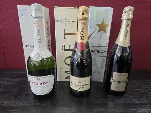 Mixed sparkling wine, three bottles