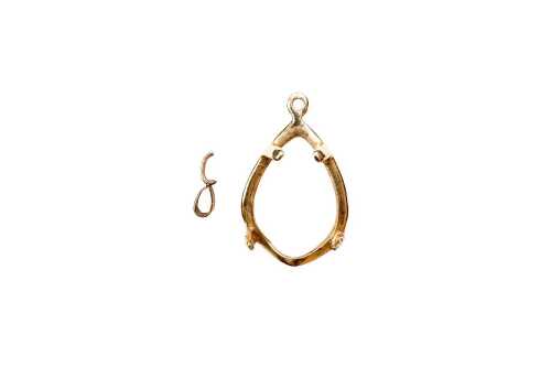 An empty setting with broken bale in 14 carat yellow gold