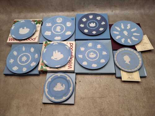 Wedgwood jasperware boxed porcelain plates