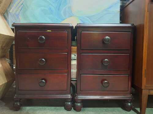 Pair of Jasoncraft Furniture timber bedside tables
