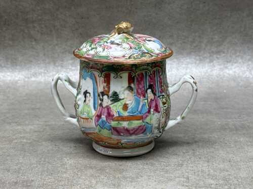 Chinese famille rose porcelain sugar bowl