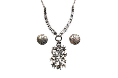 Brutalist necklace and a pair of earrings in sterling silver