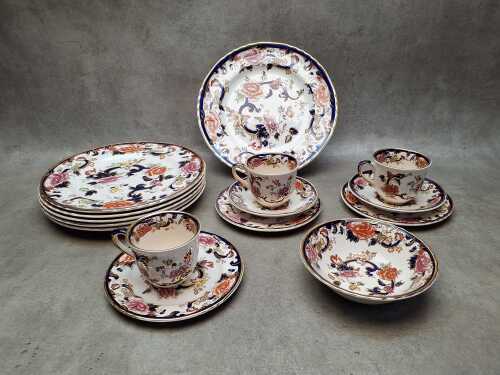 Mason's 'Blue Mandalay' ironstone dinner and teaware