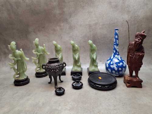 Oriental decorative items