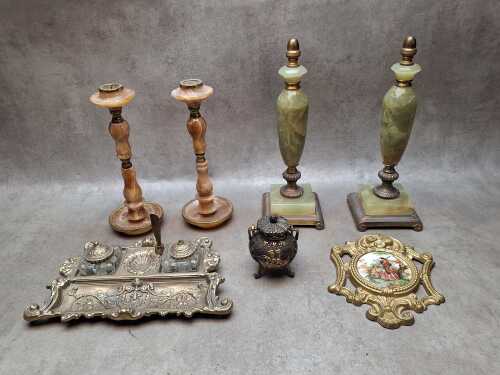 Desk and decorative items
