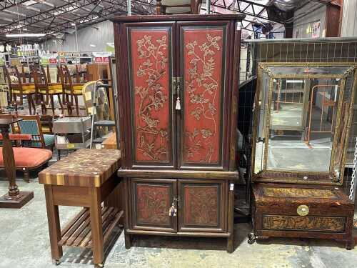Early 20th century Chinese four-door cabinet