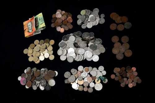 Group of assorted World coins and bank notes