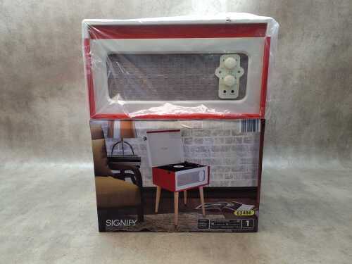 Signify Broadway retro style record player