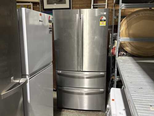 Westinghouse 622L fridge
