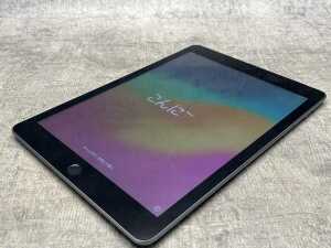 Apple iPad (6th Generation) - 2