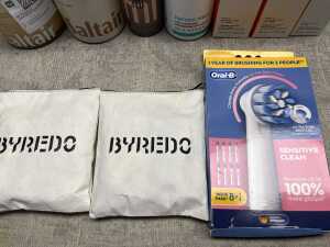 Group of beauty products - 4