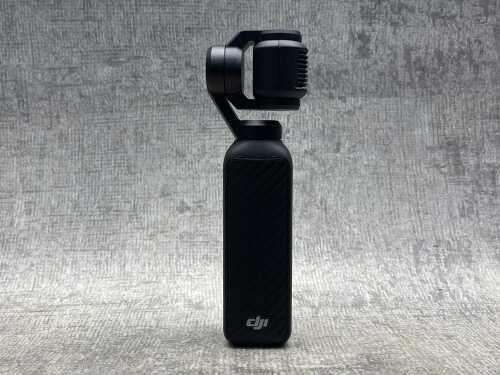 DJI Osmo Pocket 4