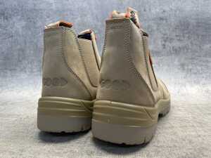 The Good Boot size US 10 - 4