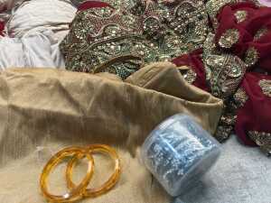 Group of Indian dress / fabric - 4