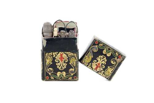 Antique 'Lady's Companion' etui sewing set