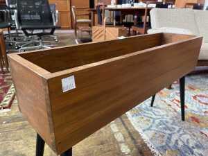 Mid-century teak planter box - 4
