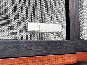 Pair of Luxman LX-77b stereo speakers - 4