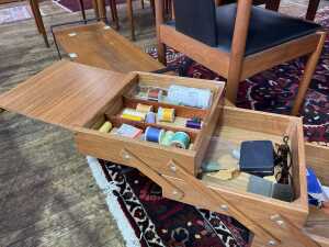 Mid-century timber cantilever sewing box - 4