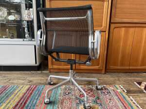 Eames Aluminium Group Management desk chair - 2