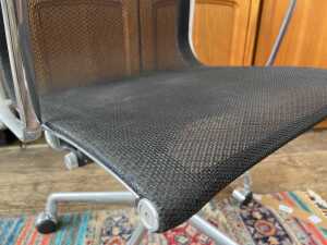 Eames Aluminium Group Management desk chair - 3