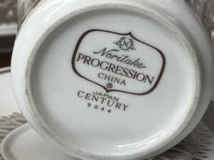 Noritake Progression 'Century' matte glazed porcelain dinner setting for eight - 6