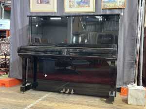 Yamaha U3 professional upright piano