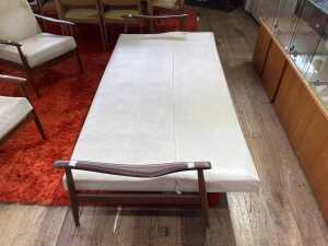Mid-century three piece lounge suite - 6