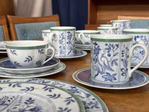 Villeroy and Boch 'Switch 3' porcelain dinner setting for six - 2