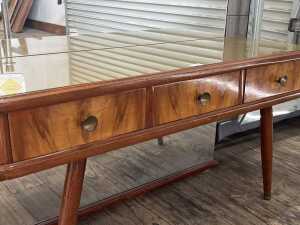 Mid-century blackwood and figured walnut dressing table - 2