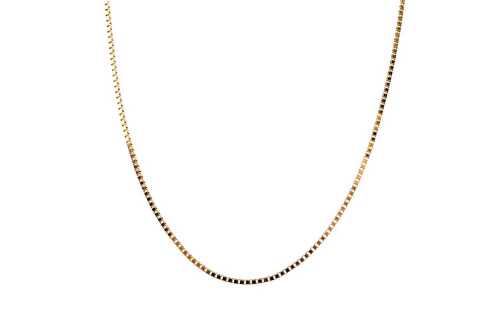 A box link necklace in 9 carat yellow gold