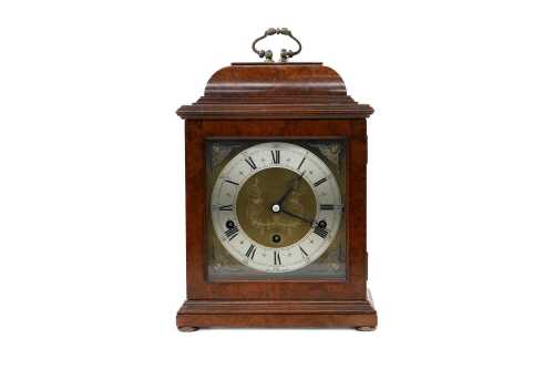 Vintage Elliot of London bracket clock