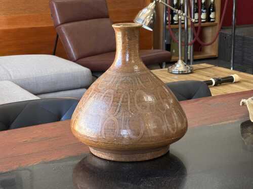 Charles Wilton (1916-2000), mid-century stoneware vessel