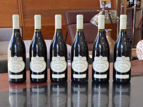 Six bottles Brown Brothers 1997 Shiraz